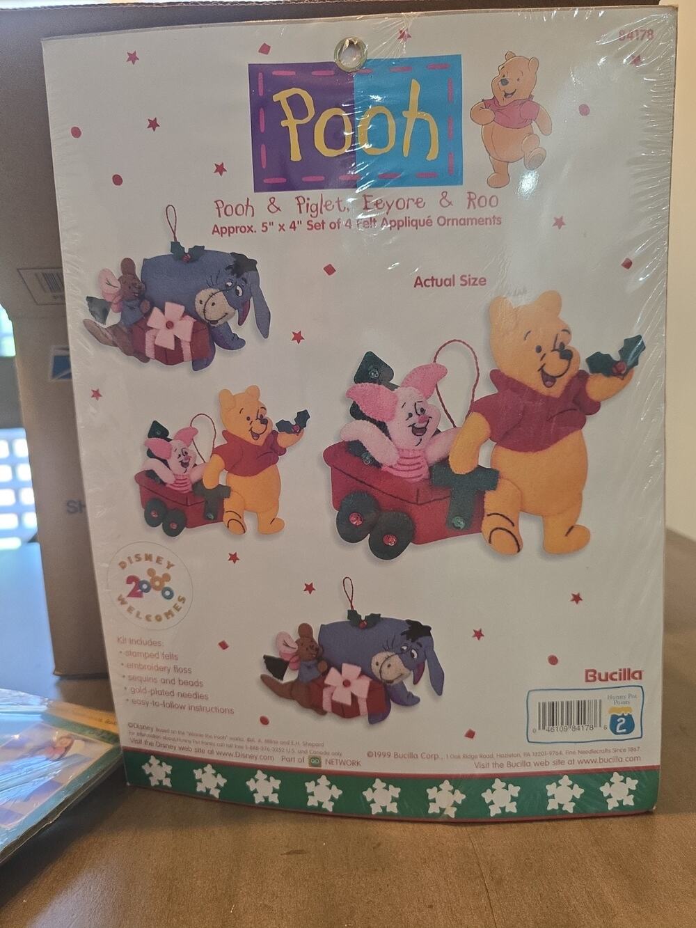 Vinatge Bucilla Pooh Felt Applique Ornaments Kit 84178